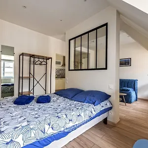 Christiane - En Plein Coeur De Appartement