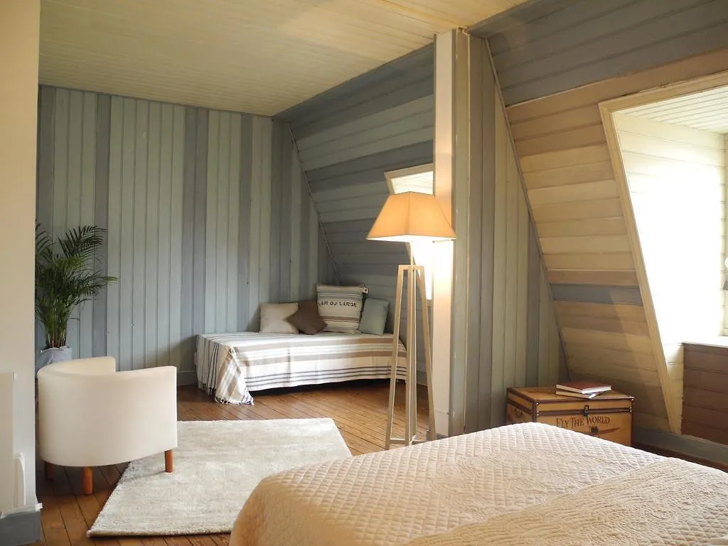 Un Balcon Sur La Mer Bed and Breakfast Roscoff